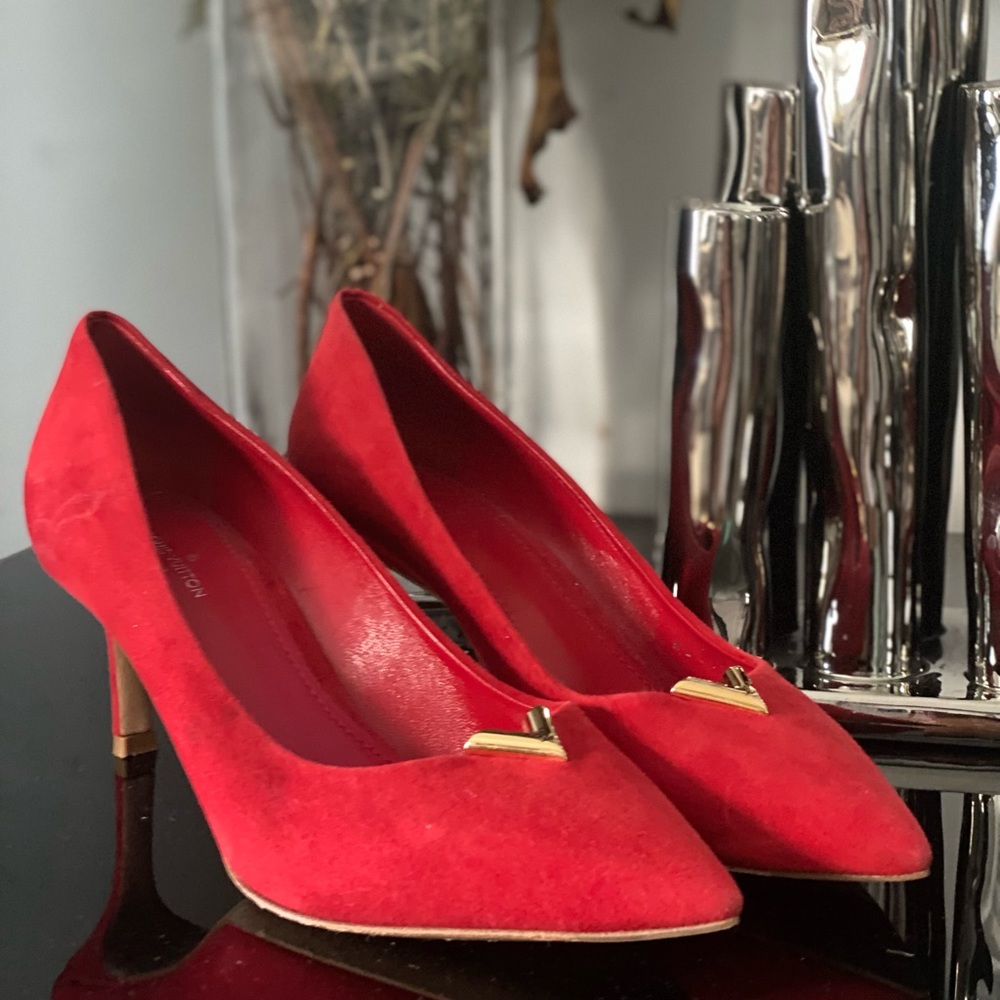 Authentic Louis Vuitton Pumps